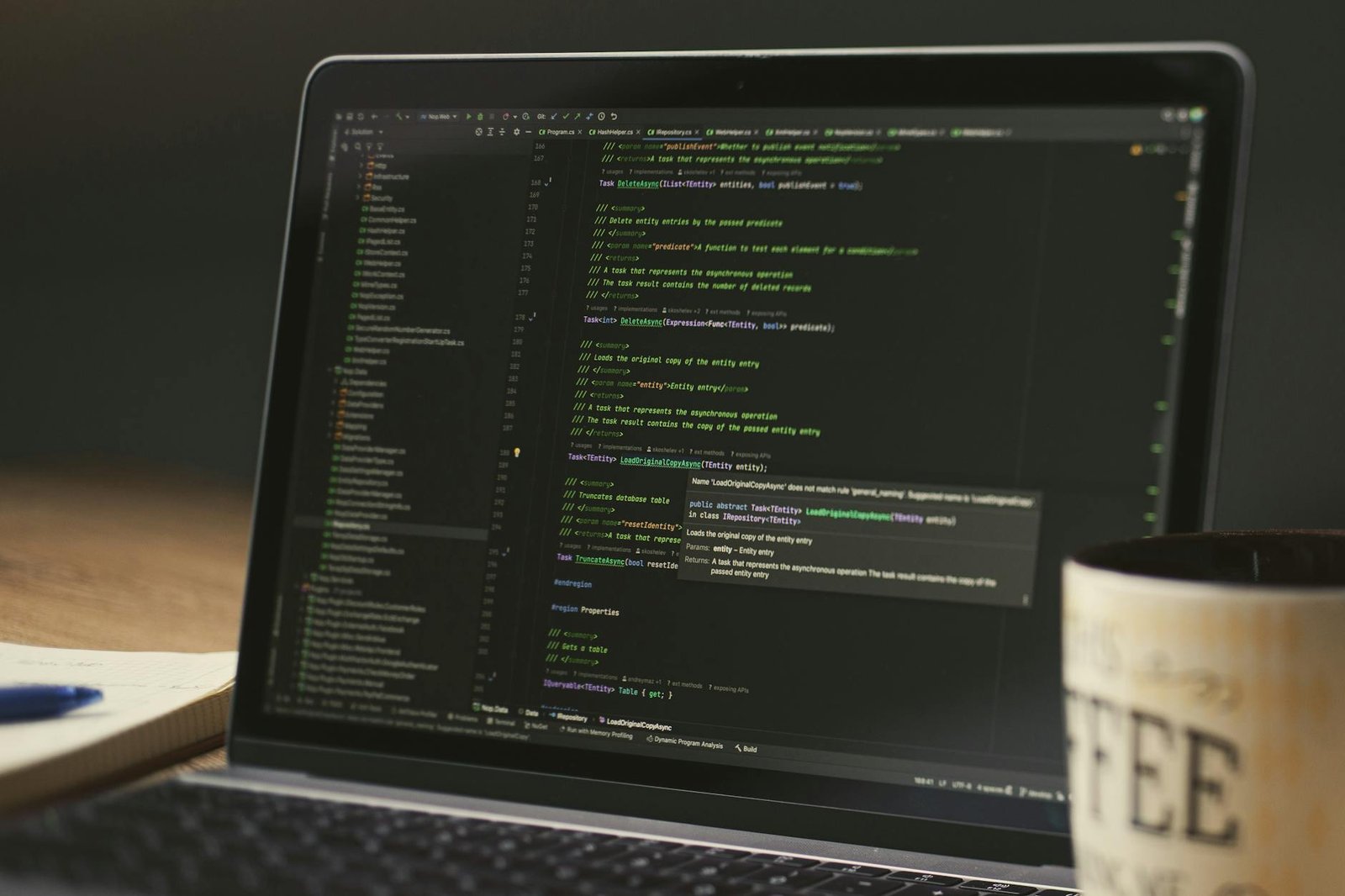 Anthropic's AI Model: A User Attraction Guide