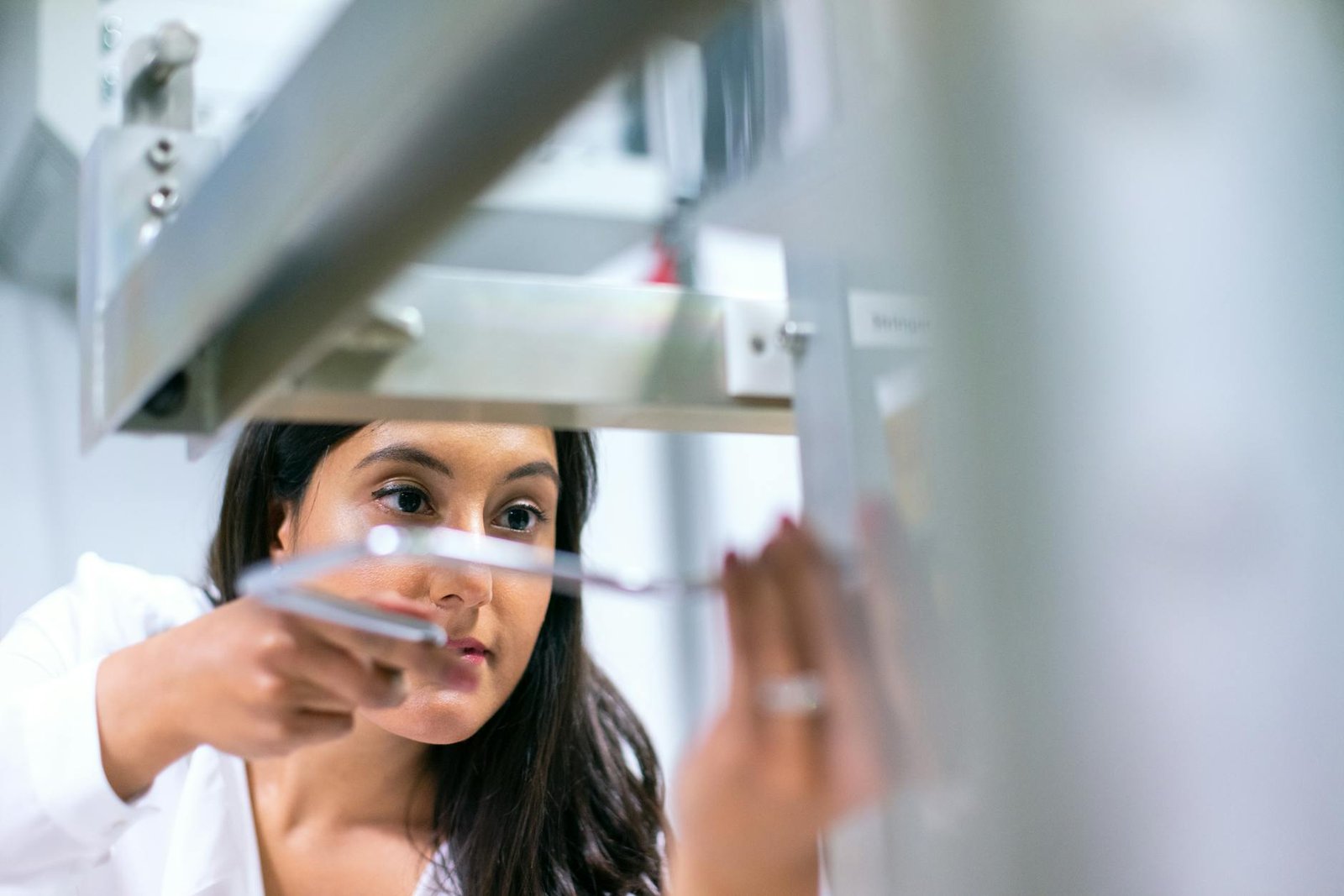 How Brain-Inspired AI Improves LLM Reasoning