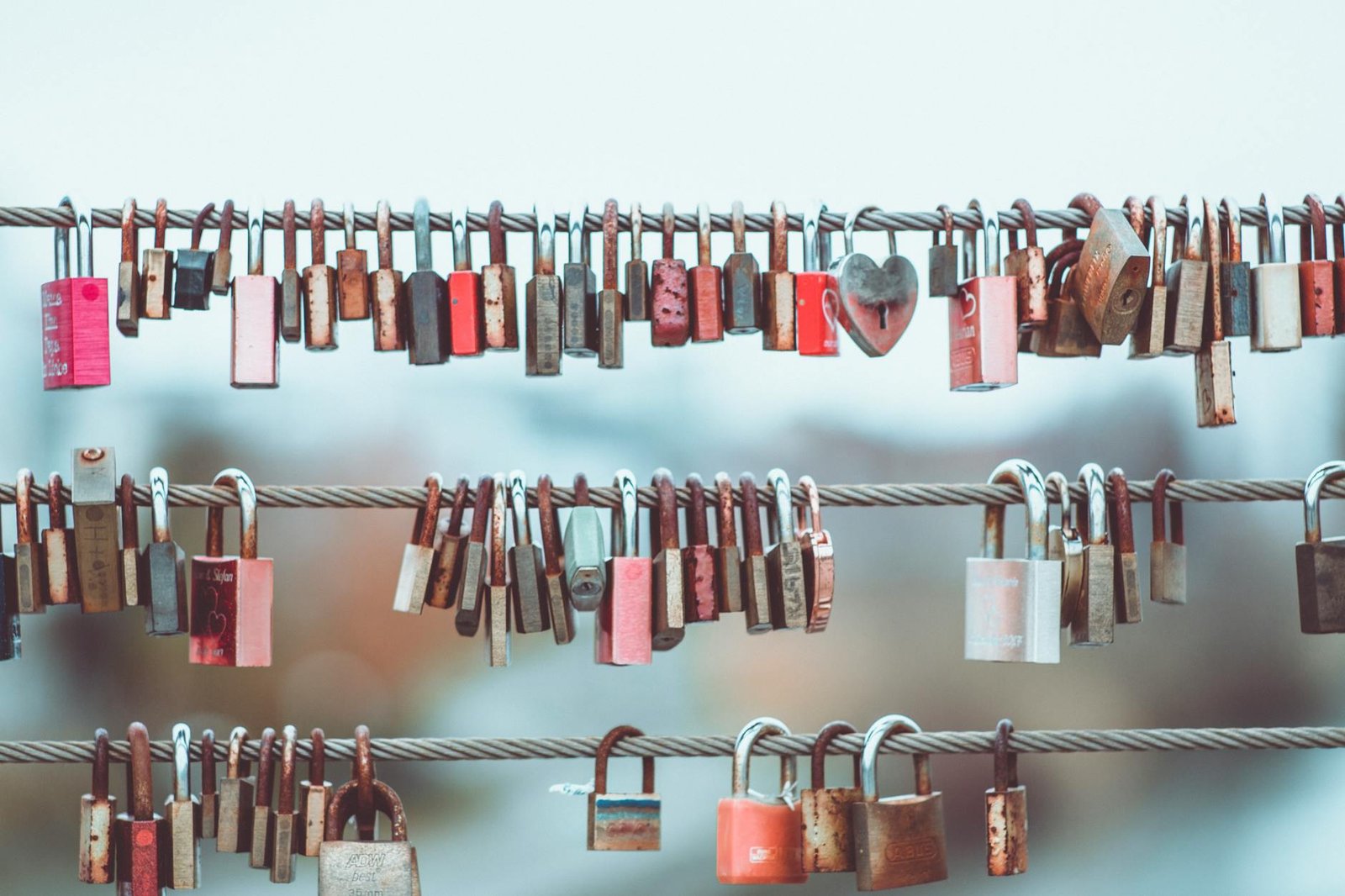 What AI Reasoning Traces Reveal to Attackers