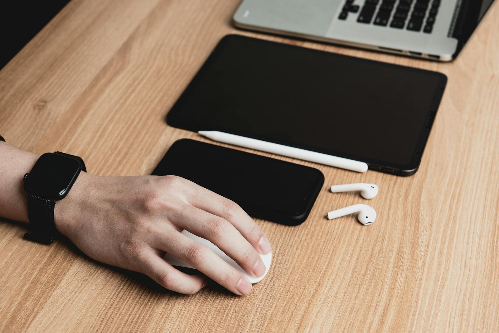 How to Tell If AI-Generated Content Is Reliable or Not