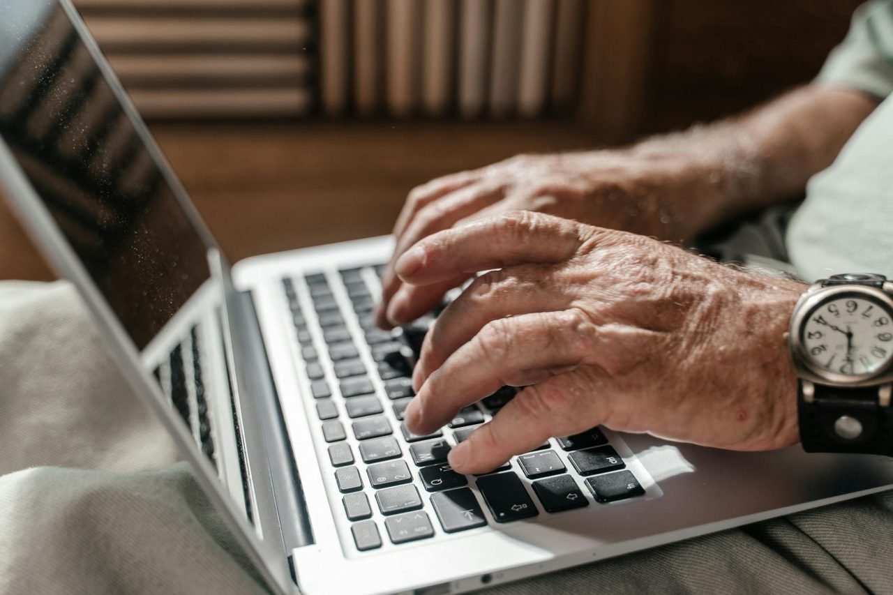 New Portable Computer: Perplexity's Local AI Agent