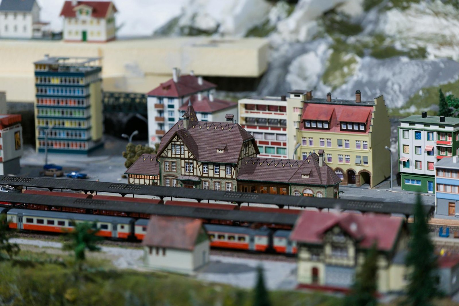 Enterprises can now train custom AI models from production