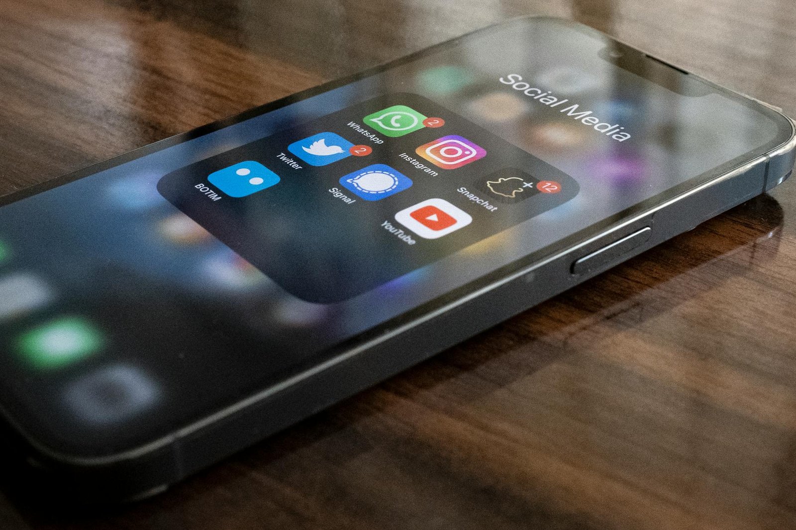 How To Turn Off Instagrams New Instants Feature An