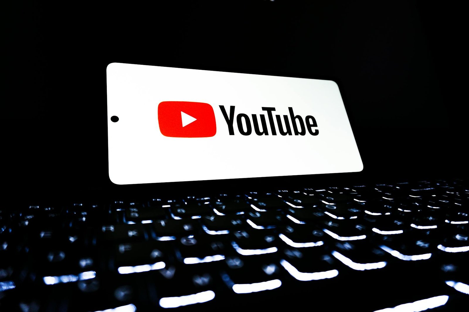 Youtube Is Courting Creators And Sponsors With Str